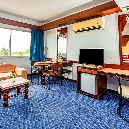 Oyo 441 Grand Thara Hotel Surat Thani Exterior foto