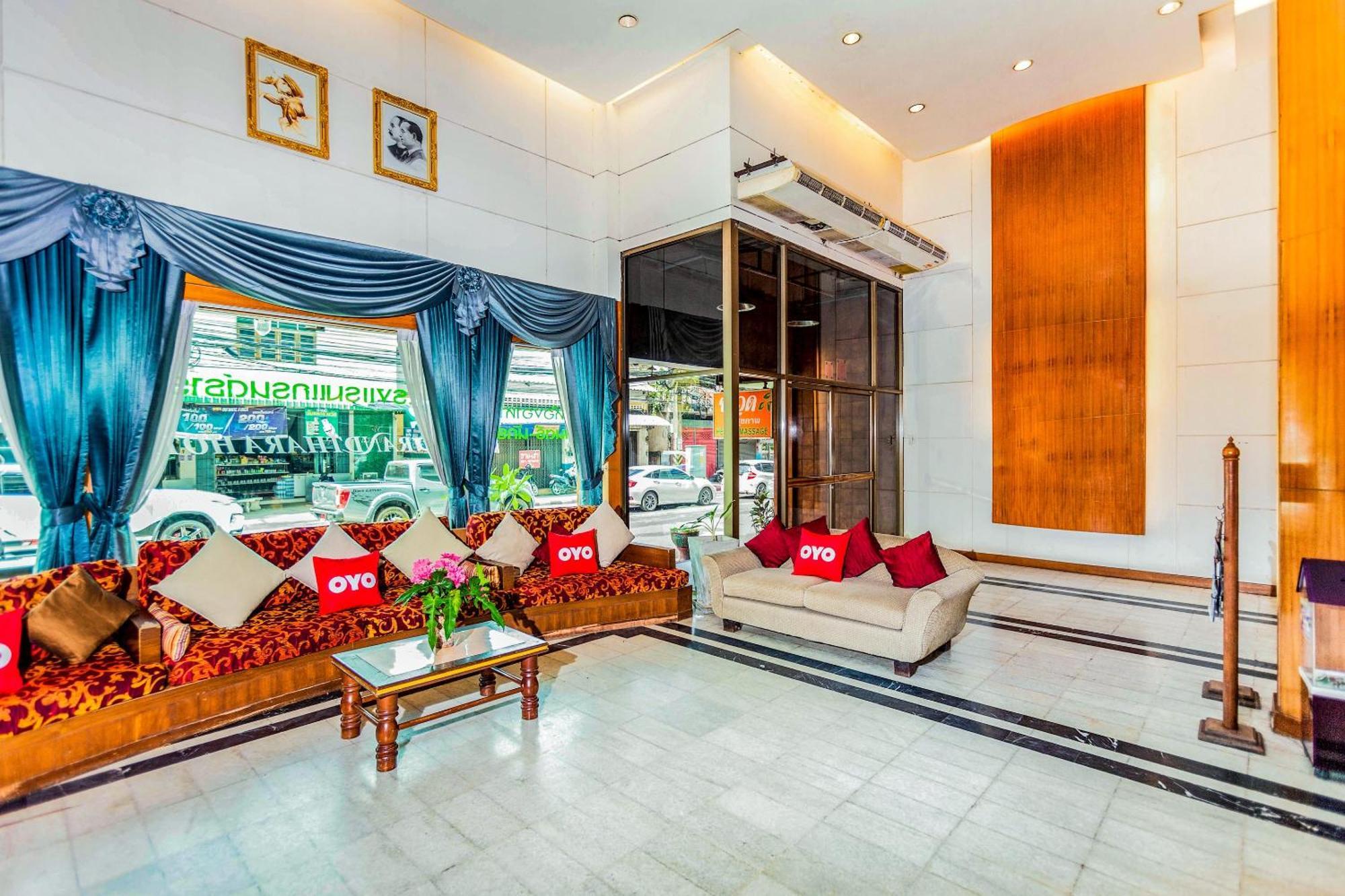Oyo 441 Grand Thara Hotel Surat Thani Exterior foto