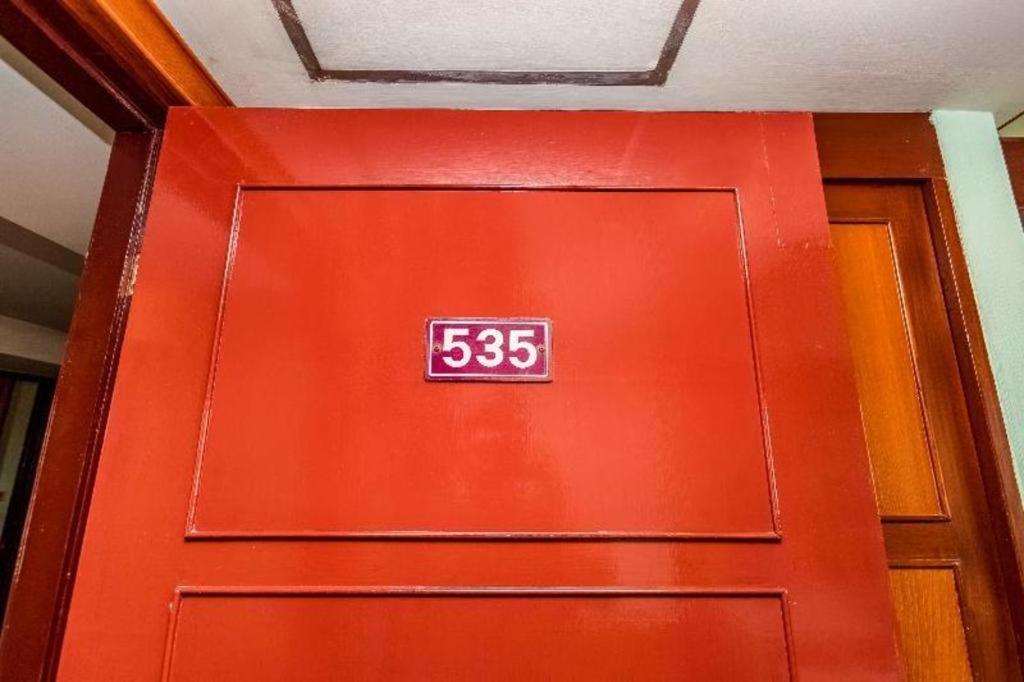 Oyo 441 Grand Thara Hotel Surat Thani Exterior foto