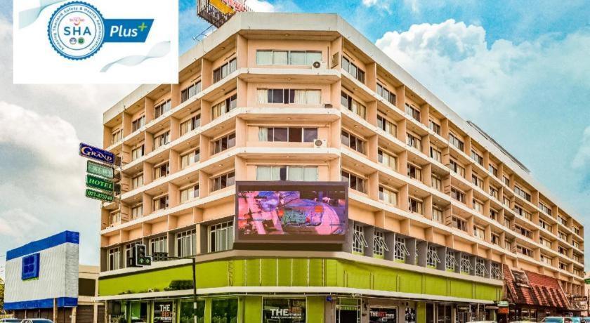 Oyo 441 Grand Thara Hotel Surat Thani Exterior foto