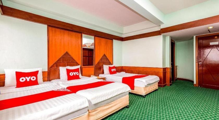Oyo 441 Grand Thara Hotel Surat Thani Exterior foto